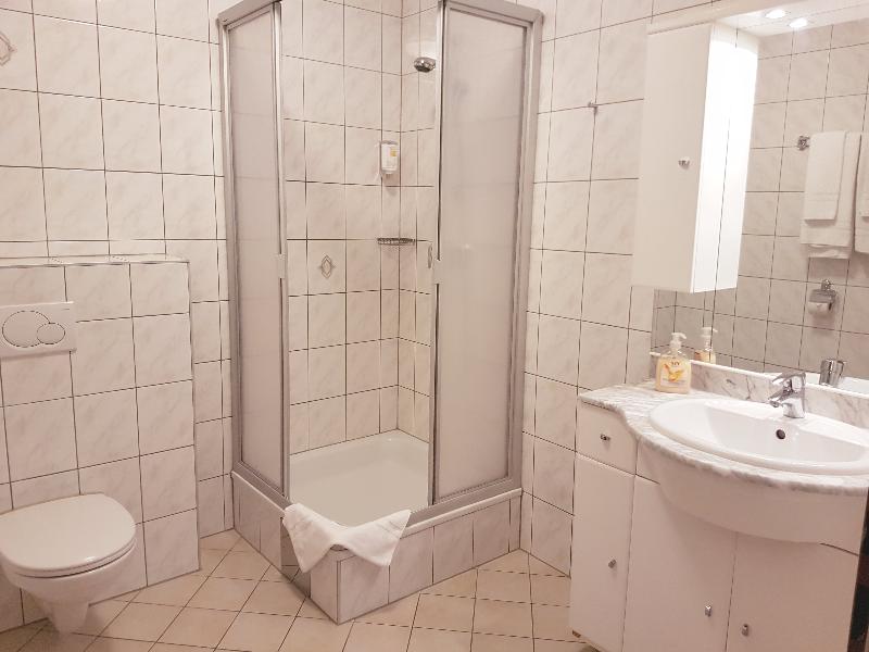 Hotel Pension Haydn - Oda