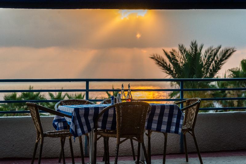 Helios Bay Hotel Apts & Villas - Bar