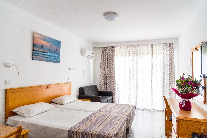 Helios Bay Hotel Apts & Villas - Oda