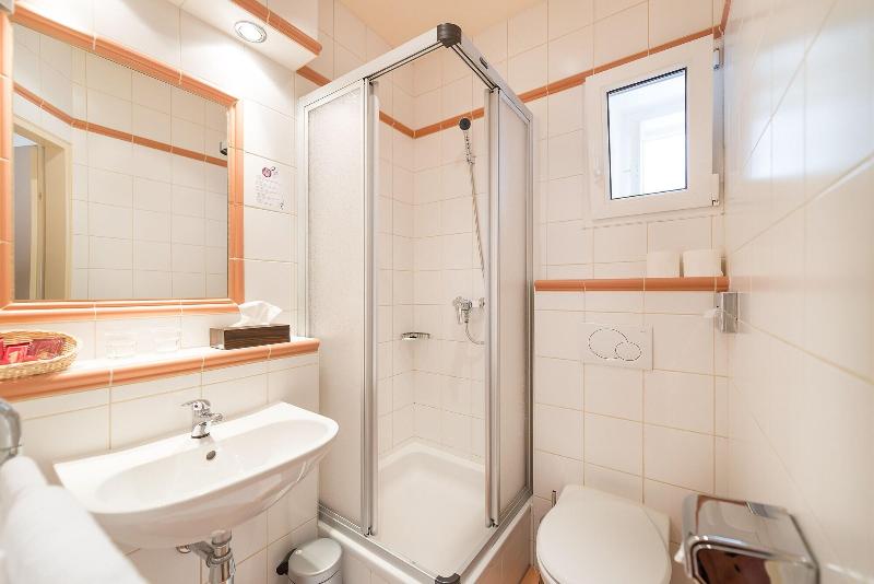 Hotel Marc Aurel - Oda