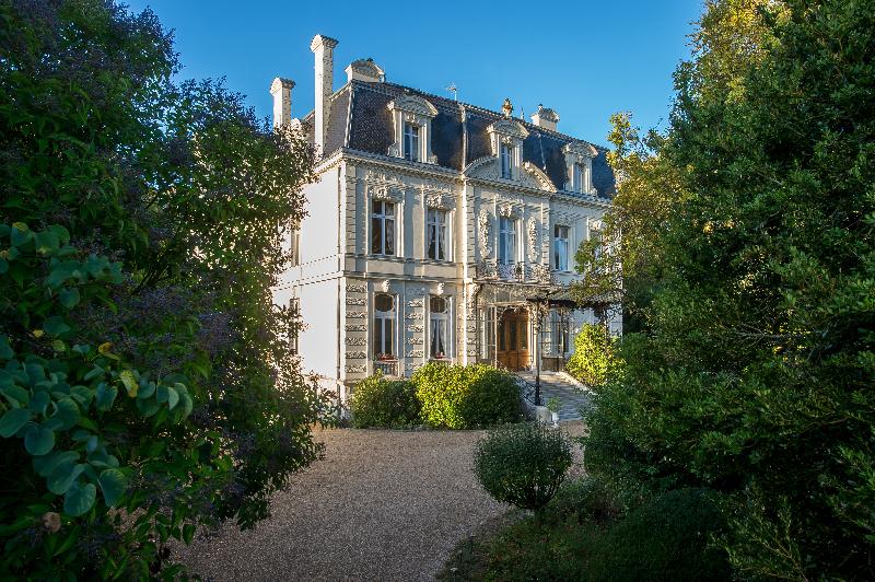 Hôtel Spa Château la Comtesse de Loire - Genel