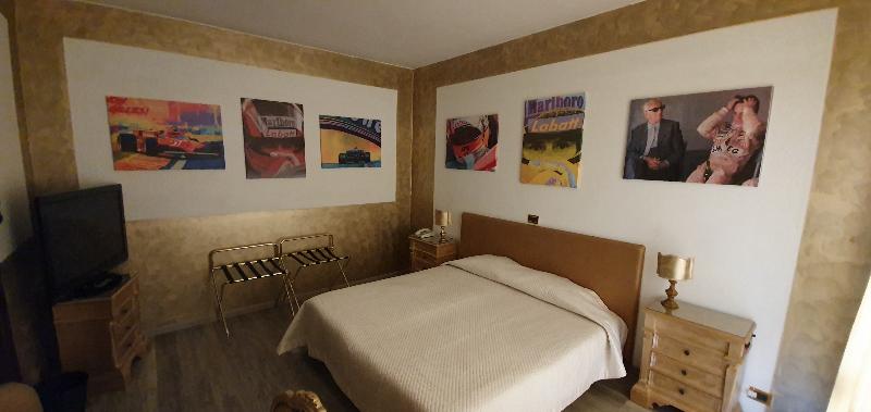 Admiral Hotel - Genel