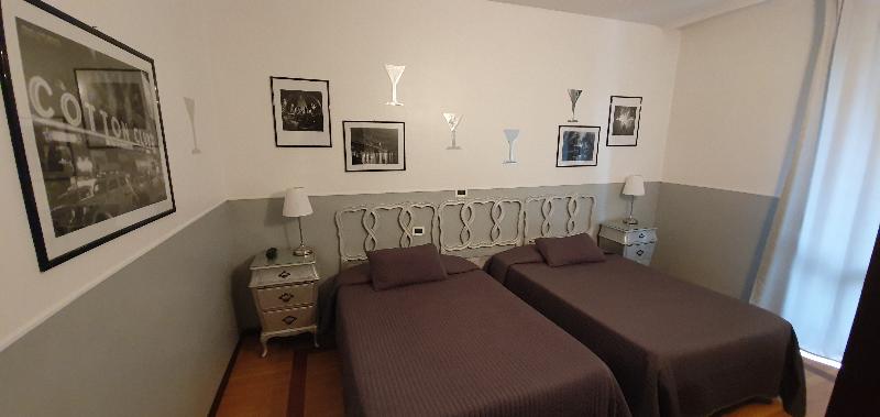 Admiral Hotel - Genel
