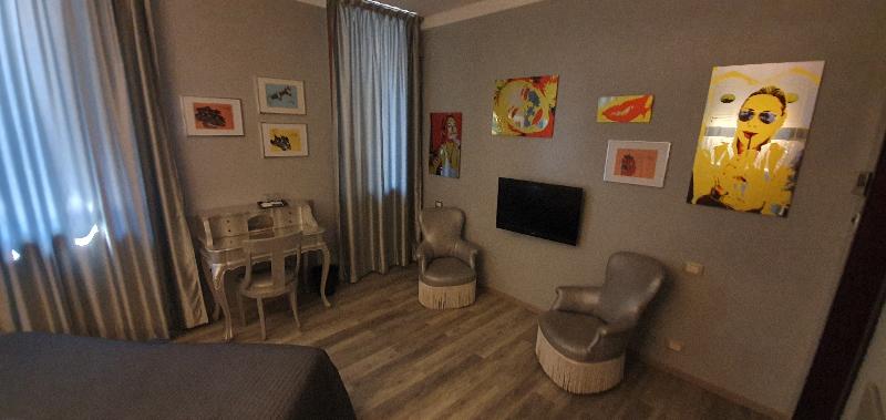 Admiral Hotel - Genel