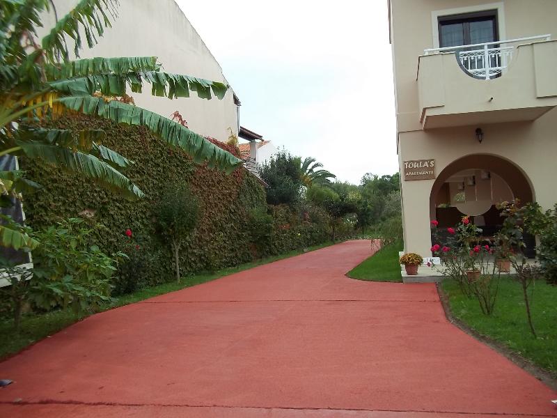 Toulas Apartments - Genel