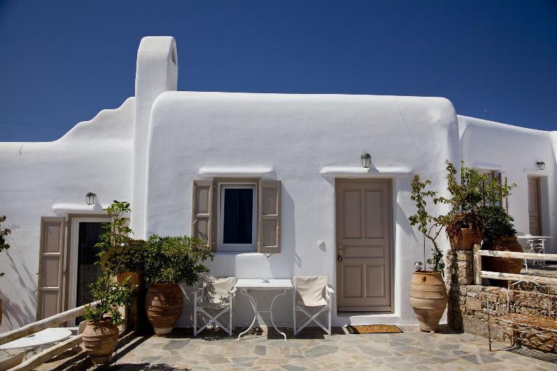 Elenis Village Suites - Genel
