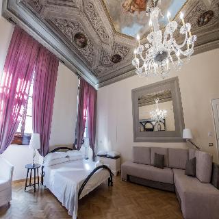 N4U Guest House Florence