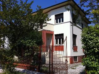 Lucca In Villa Elisa