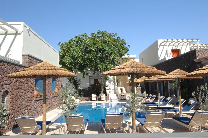 Elixir Studios - Havuz