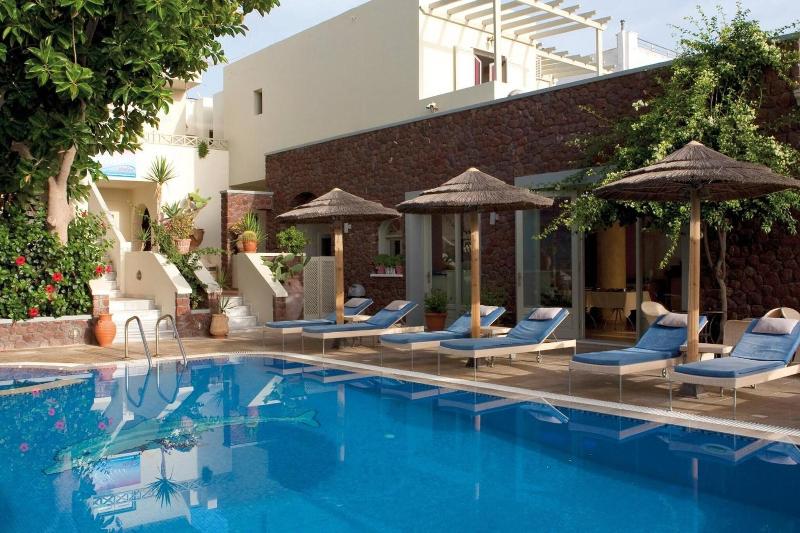 Elixir Studios - Havuz