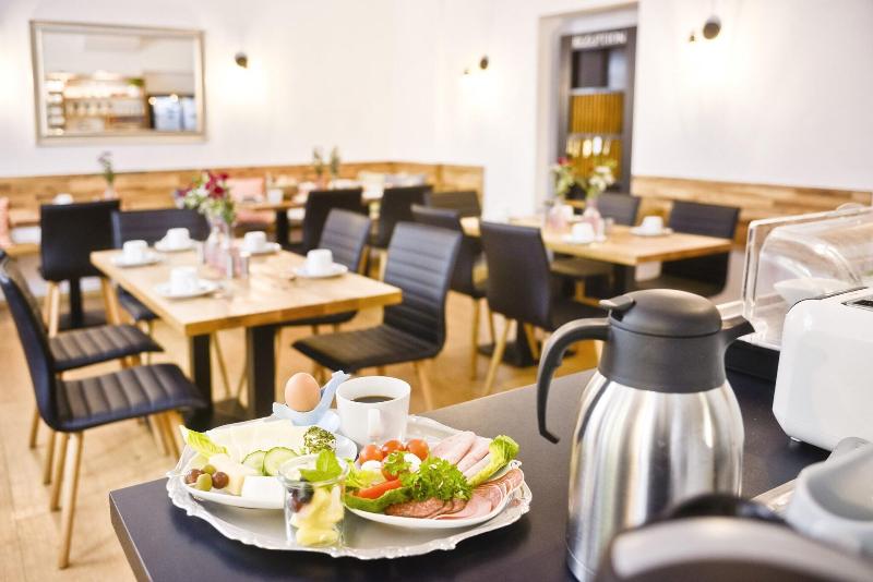 Old Town Hotel Greifswalder Strasse - Restoran