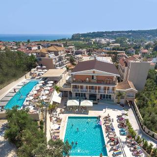 Altura Hotel