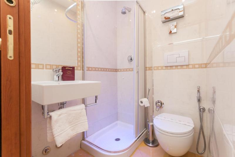 Hotel Fiorella - Genel