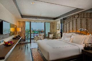 Riva Surya Bangkok fotoÄŸrafÄ±