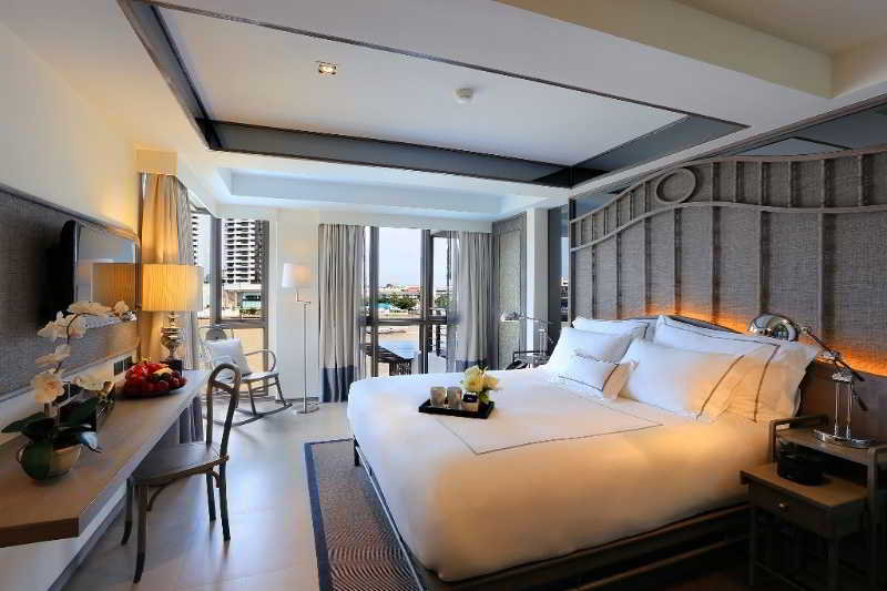 Riva Surya Bangkok fotoÄŸrafÄ±