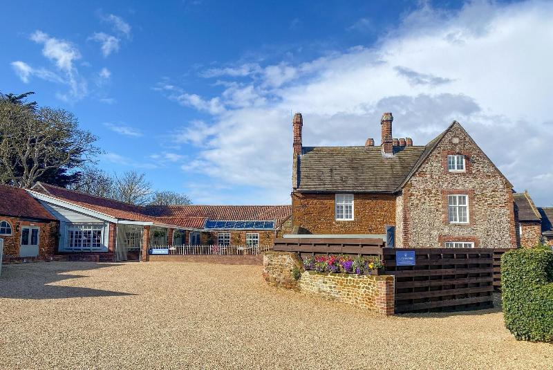 Caley Hall Hotel - Genel