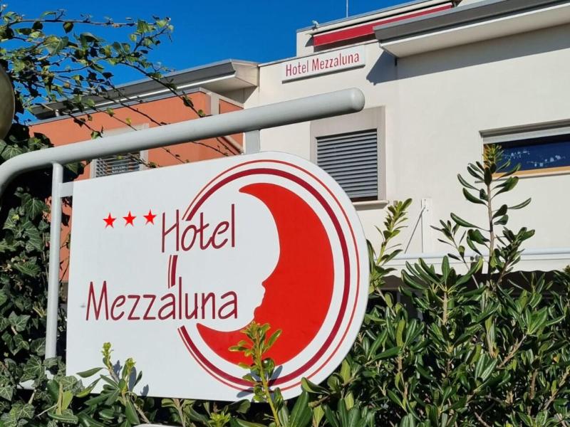 Hotel Mezzaluna - Genel