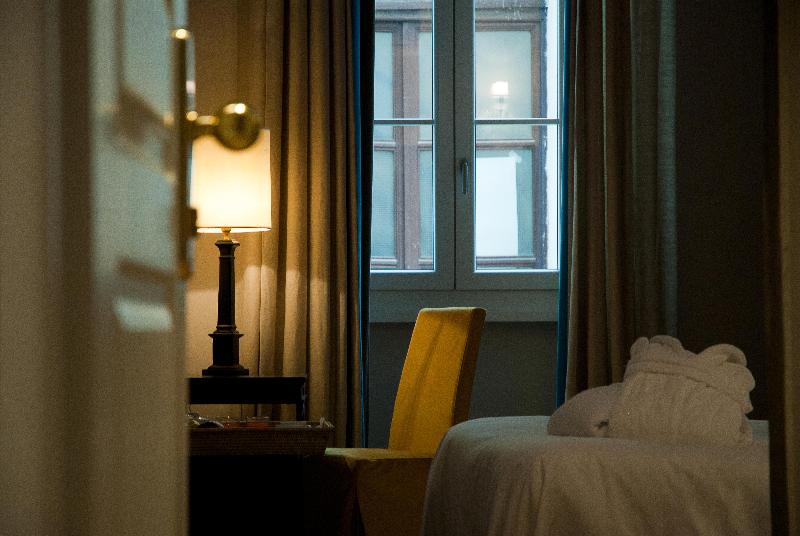 Black 5 Florence Suite - Oda