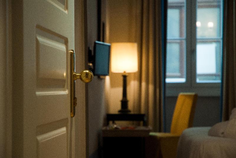 Black 5 Florence Suite - Oda