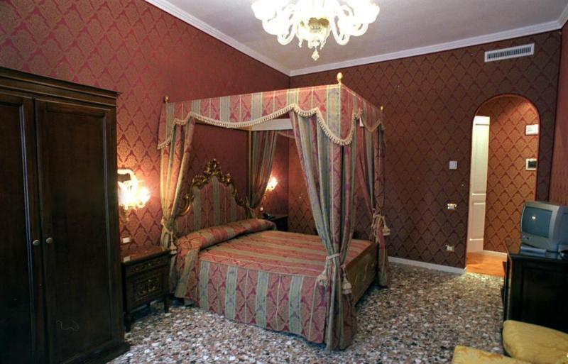 Casa Pisani Canal - Genel