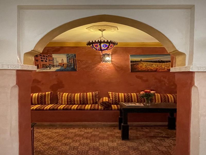 Riad Mboja - Lobi