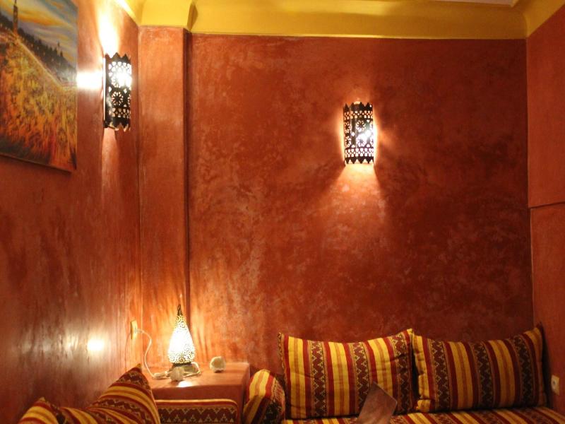 Riad Mboja - Lobi