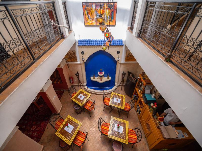 Riad Mboja - Lobi