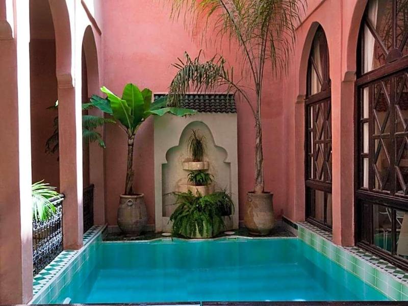 Riad Aderbaz - Genel