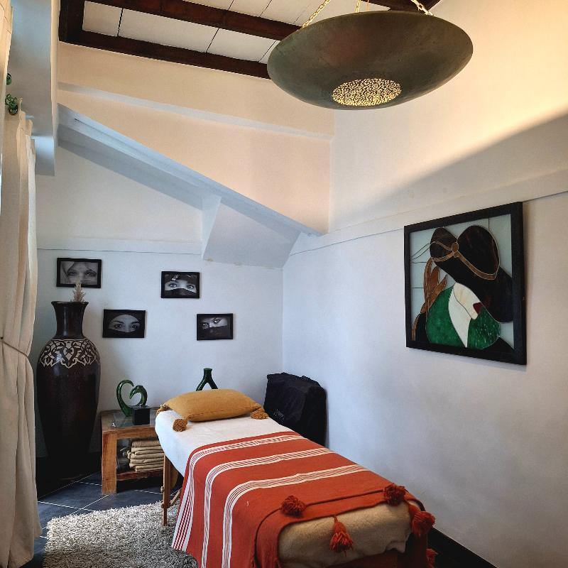 Riad El Grably - Aktivite