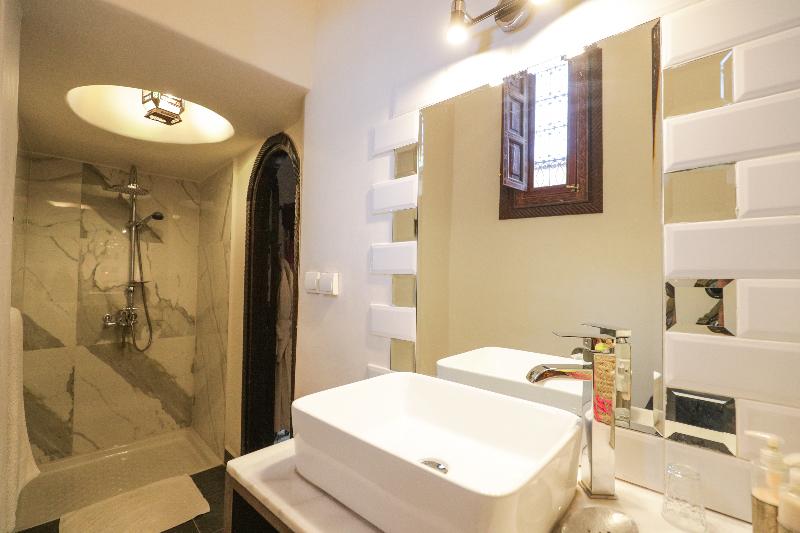 Riad El Grably - Oda