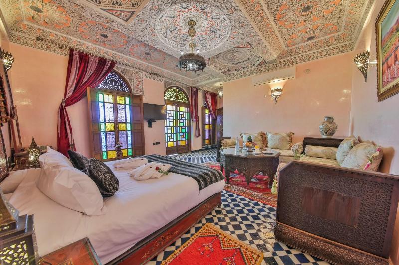 Riad Ghita - Oda
