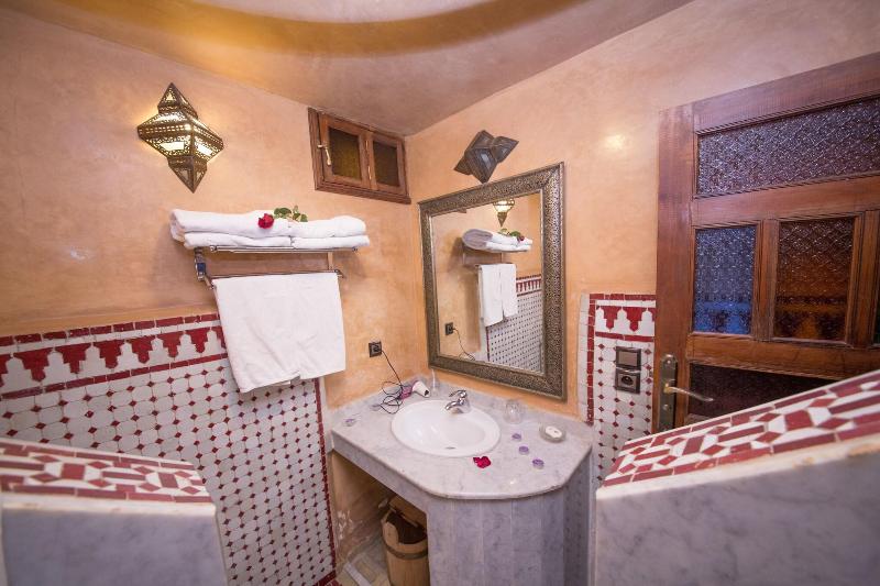 Riad Ghita - Oda