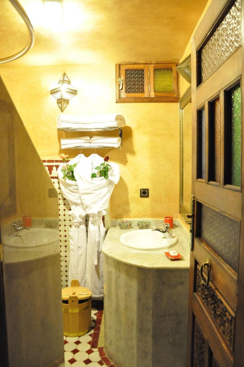 Riad Ghita - Oda