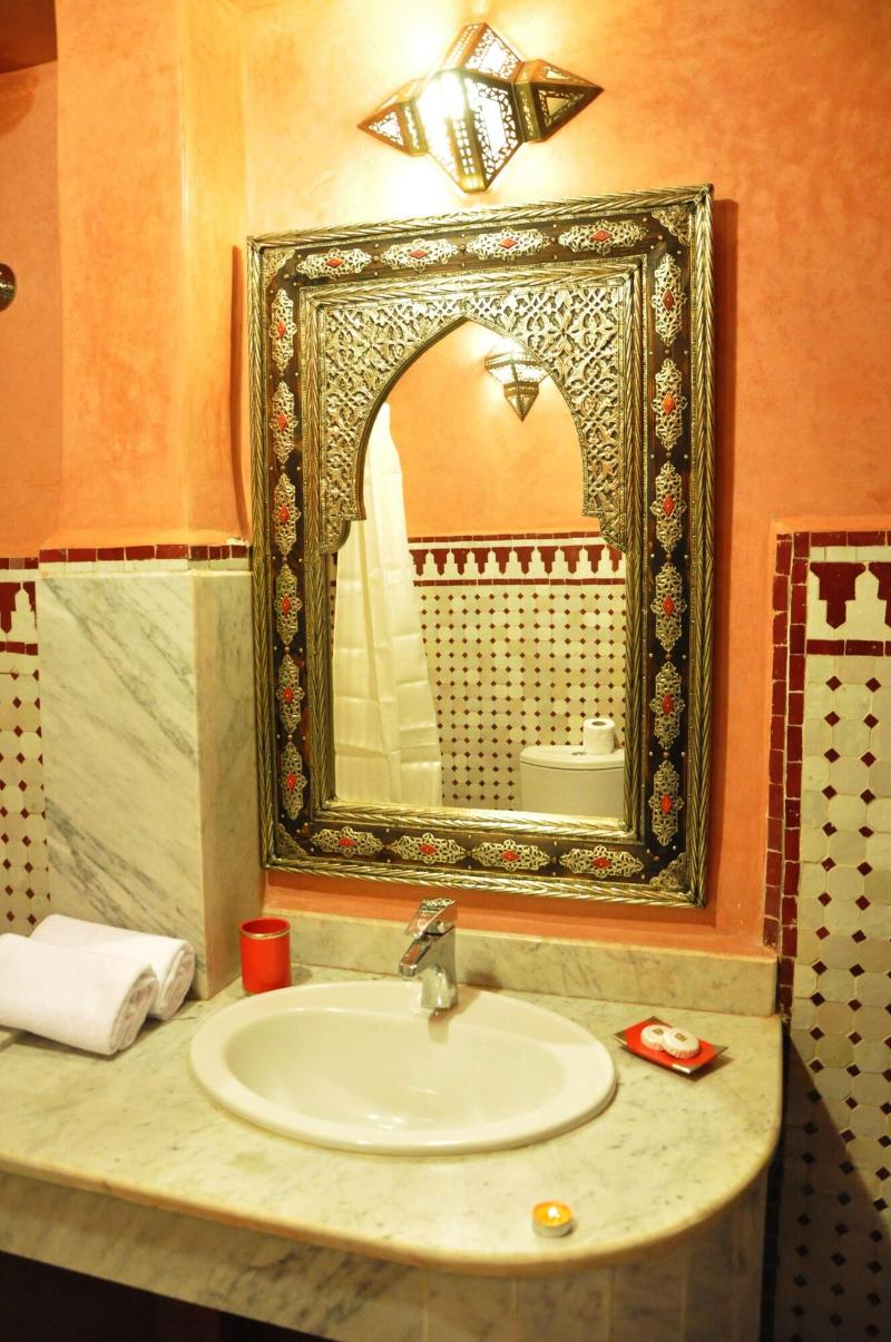 Riad Ghita - Oda