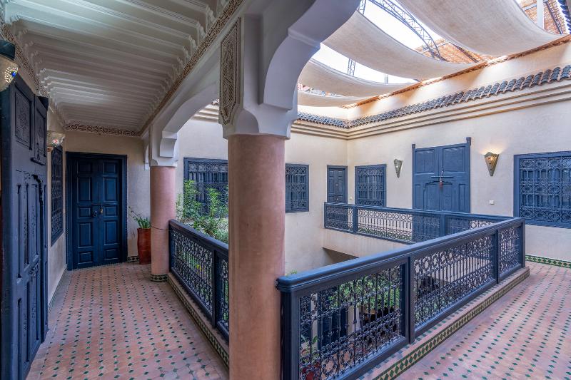 Riad Saba - Genel