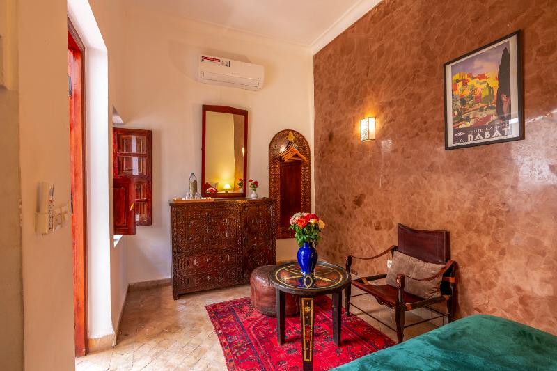 Riad Saba - Oda