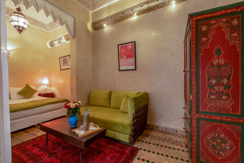 Riad Saba - Oda