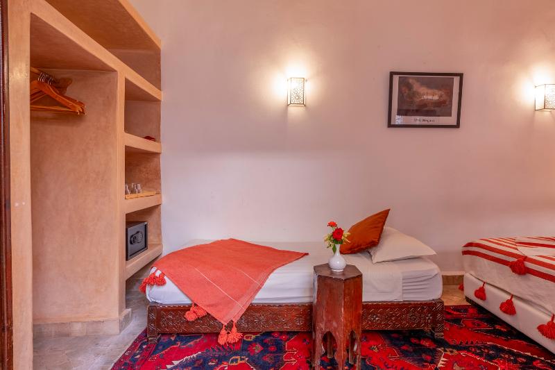Riad Saba - Oda