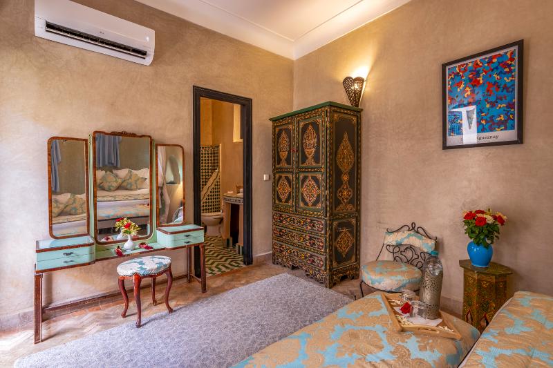 Riad Saba - Oda