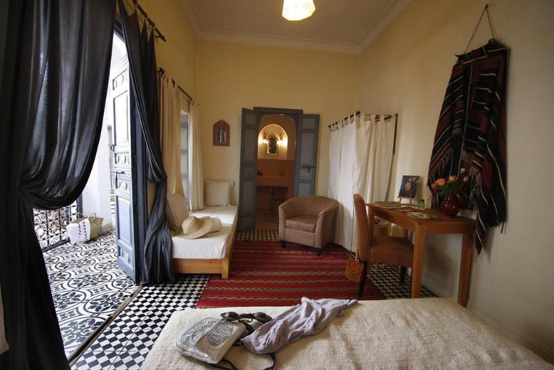 Dar Touyir - Genel