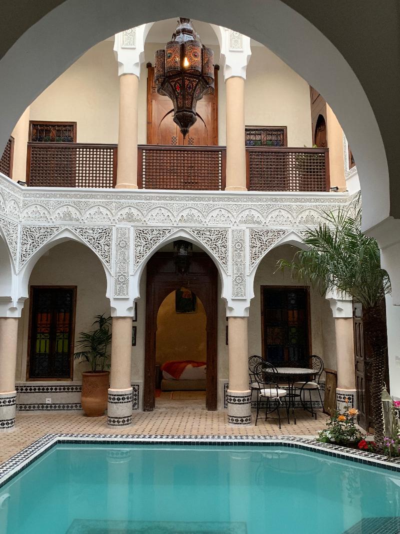 Riad Abaka by Ghali - Oda