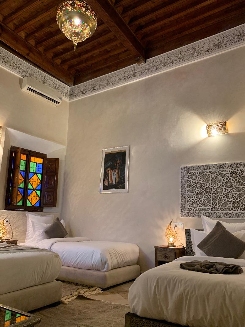 Riad Abaka by Ghali - Oda