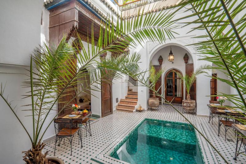 Riad Nora - Genel