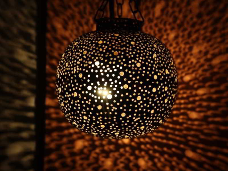 Riad Nora - Genel
