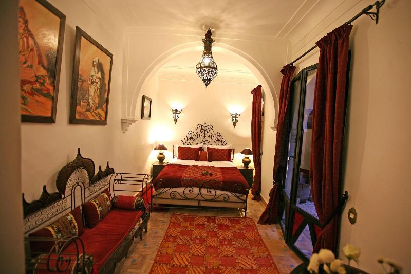 Riad Laora - Oda