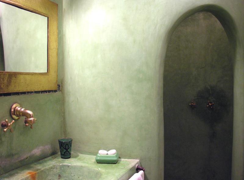 Riad Al Mamoune - Genel