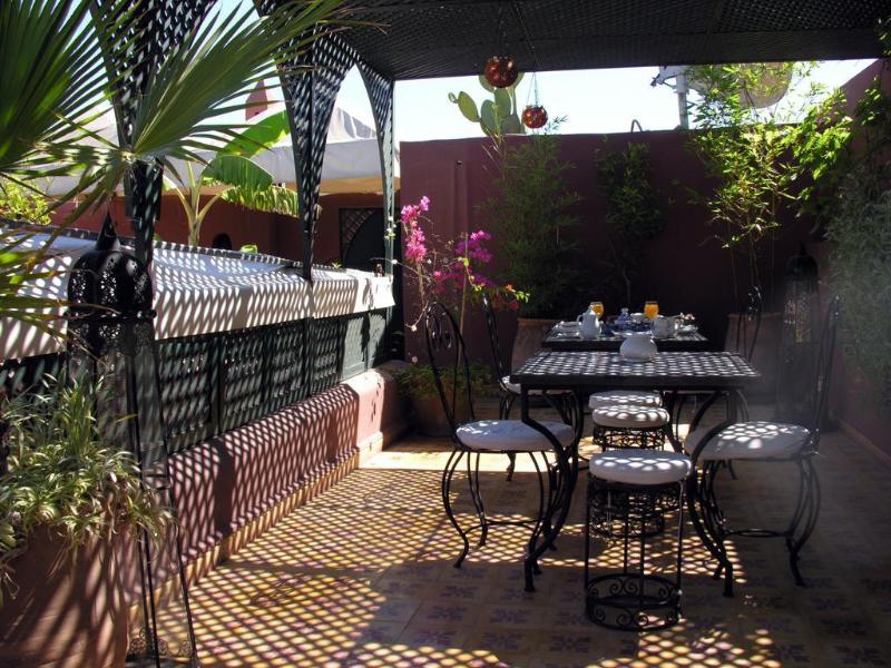 Riad Al Mamoune - Genel