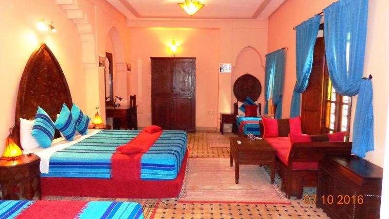 Riad Ahlam - Genel