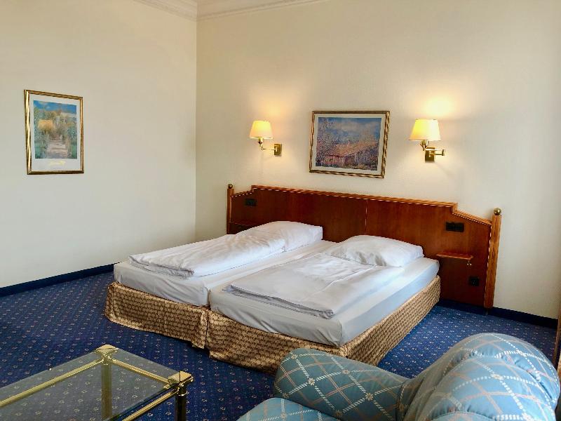 Hotel Bayerischer Hof Dresden - Oda