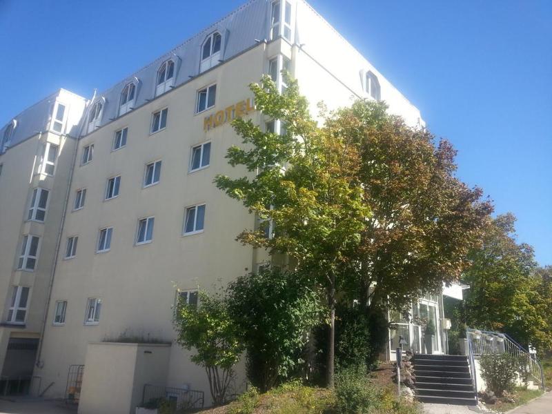 Mercure Hotel Stuttgart Zuffenhausen - Genel